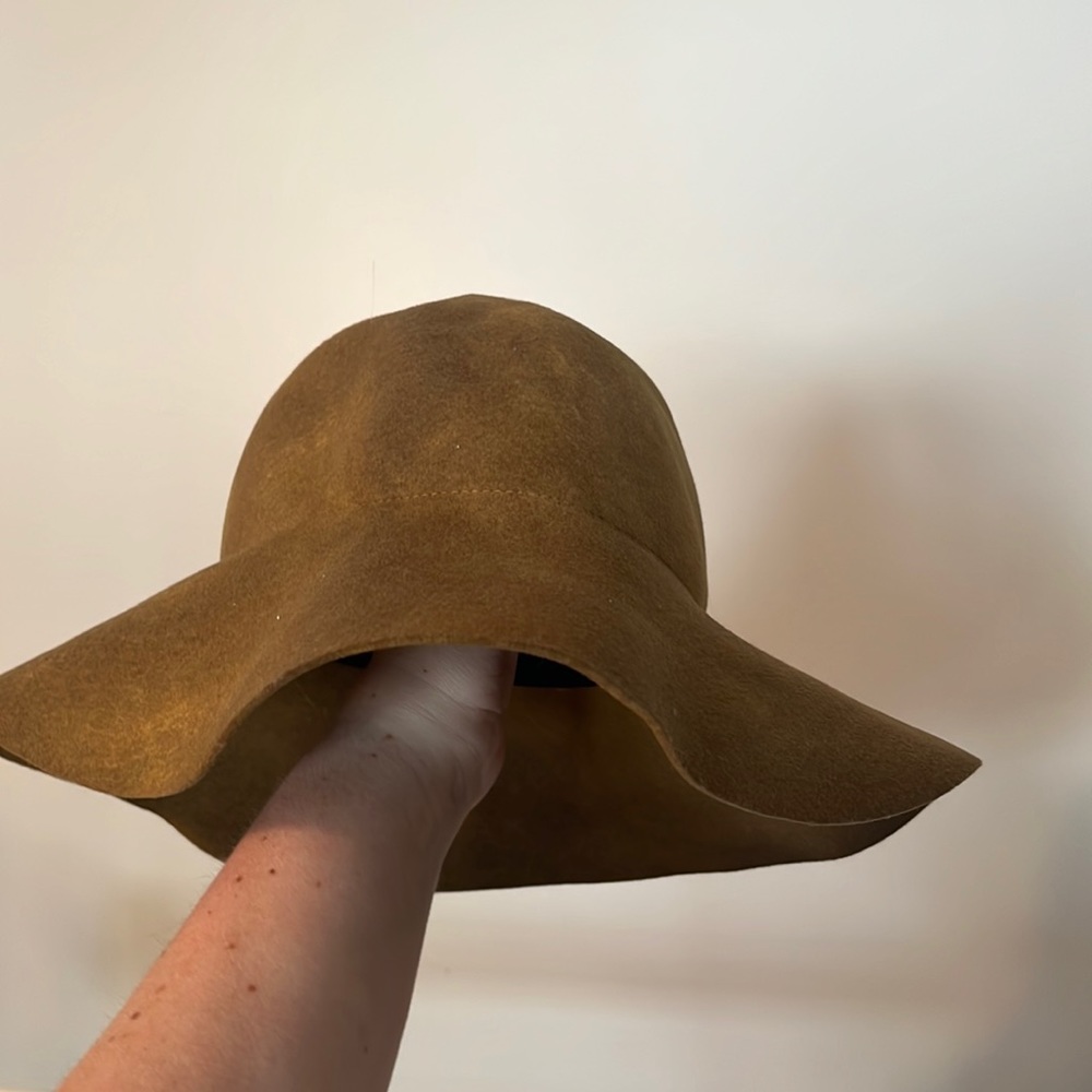 Camel Hat